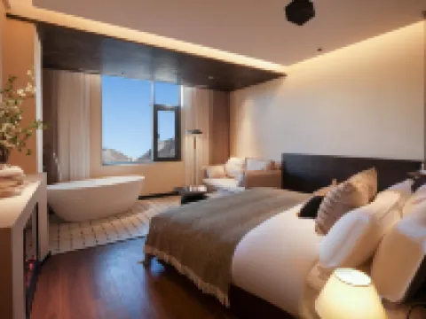 CRUE庫裏藍 | 嶼川典藏·供氧觀景酒店（香格里拉獨克宗古城店）