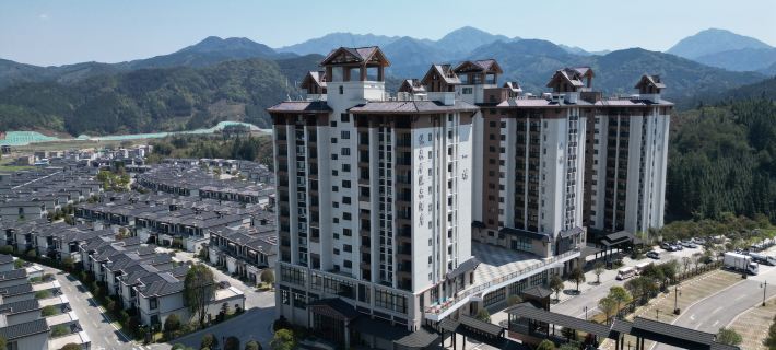Xixi Forest Yuequanju Hot Spring Hotel Hotels in Hezhou