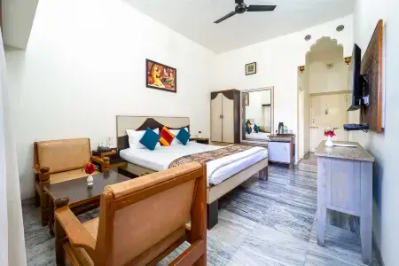 Hotel Chandrawati Palace