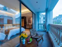 Nantingyi Hotel (Haigeng Dam Branch), Dianchi Lake National Tourist Resort, Kunming, Yunnan, China โรงแรมใกล้ประตูมังกรคุนหมิง