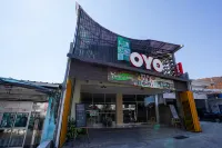 Hotel O Surabaya near Surabaya Town Square formerly Kupang Gunung Residence Hotels in Surabaya