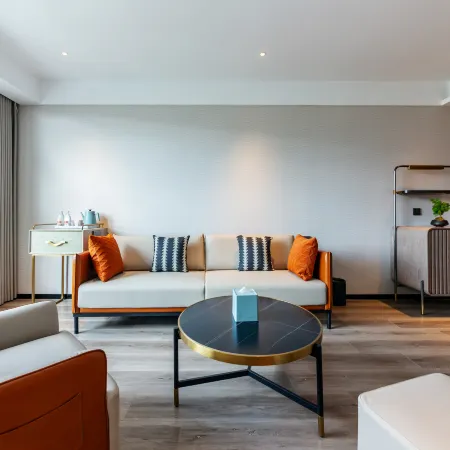 Echarm Hotel (Lhasa Municipal Government Tibet University)