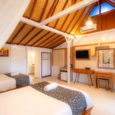 The Kleep Jungle Resort Отели рядом с достопримечательностью «Пляж Тембелинг»