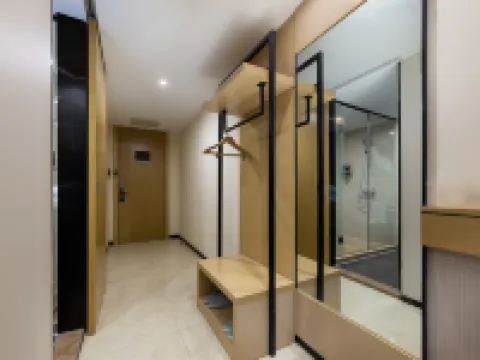 Yiduo Hotel (People's Square, Magang County High-speed Railway Station Branch) Hotels in Mashan