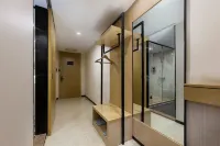 Yiduo Hotel