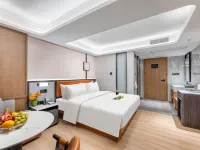 Dingshe Hotel (Yongqingfang, Shamian Island, Guangzhou) Hotels near Fangcun Metro Station