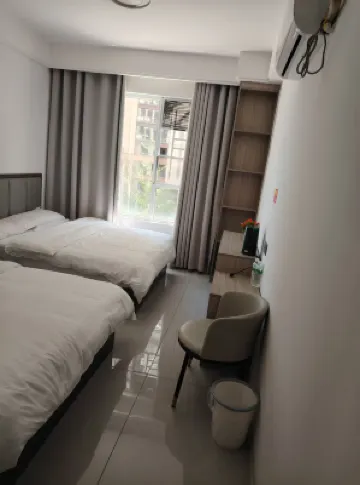 聚客源民宿 鎮雄