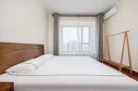 Crystal Bayview Hotel Jinghaiwan Scenic Apartment (Weihai Station Huafa New World)