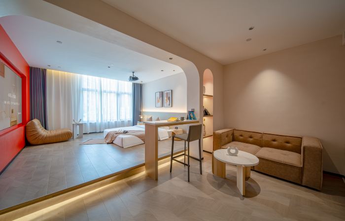 Lis Future Hotel (Huaining Dechen Times Square)