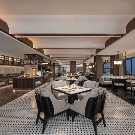 Days Hotel by Wyndham Leiyang North