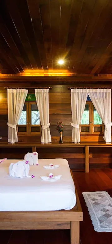 ห้องดับเบิลดีลักซ์โรสวูด