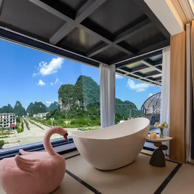 Yangshuo Yulong Yunshui Hotel (Lansheng Bridge Wharf Branch by Yulong River) Hotels near Liugongcun