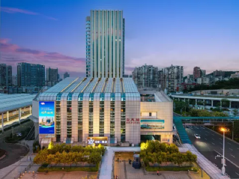 Urba S Hotel (Xiamen Railway Station South Square Branch) Hotel berhampiran Xiamen Railway Station