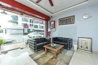 Hotel O M Three Hotel Hotel di Seri Manjung