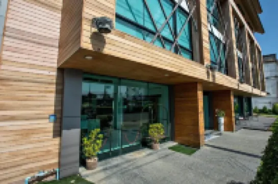 โรงแรม โฮลาเทล พิษณุโลก โรงแรมใกล้วัดนางพญา