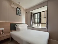 Lanfeng Homestay (Kunming Railway Station Branch) Hotels near محطة كونمينغ للسكك الحديدية