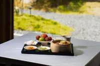 Hailuogou Yunman Warm Resort Hotel - breakfast