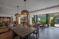 Go to see the mountain dwellers (Longji Jinkeng terraced shop)