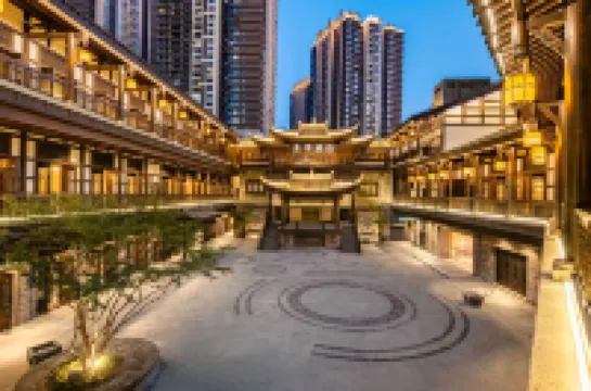 โรงแรม JI (ถนนหนานปิน ฉงชิ่ง ถนนเก่าตานจื่อซื่อ) โรงแรมใกล้ที่ตั้งของค่ายทหารเรือฝรั่งเศส