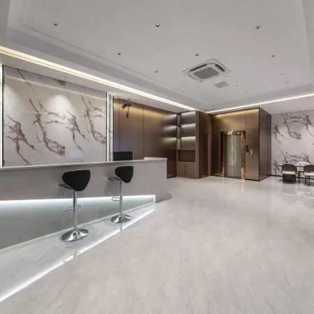 Deqing Yingzi Business Hotel