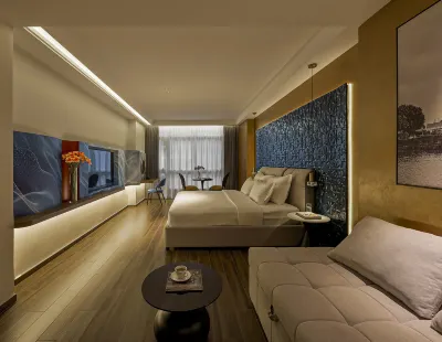 Cubicity Hoang Dieu Hotels in District 4