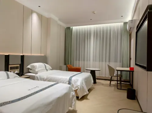 Qin'an Fengshang Hotel Hotel a Qin'an