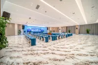 LUXEMON GEM HOTEL - Business