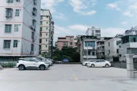Yizhi Hotel (Qingyuan Yingde Binjiang Park Branch) - parking