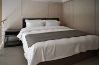 Elaine ·Qianyuan Backyard Royal Villa Hotel