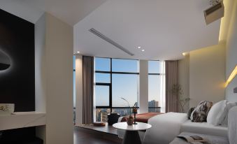 Yunduan Holiday Hotel (Chongqing Guanyinqiao Pedestrian Street)