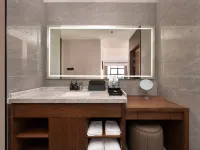 Guetu Hotel (Anshun West Railway Station Duocai Wanxiang Tourism City Branch) Hotels near Anshun Huangguoshu Airport