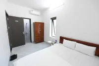 Hoàng Anh Hotel - parking