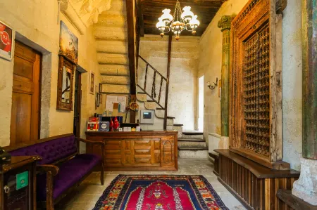 Has Cave Konak Отели рядом с достопримечательностью «Yunak Spa at Yunak Evleri Cave Hotel»