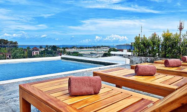 The Sixteenth Naiyang Beach Hotel - Free Schedule Airport Shuttle