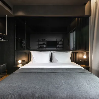 The Modernist Athens Hotels near War Museum