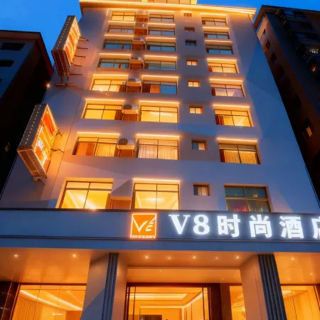 V8 Hotel