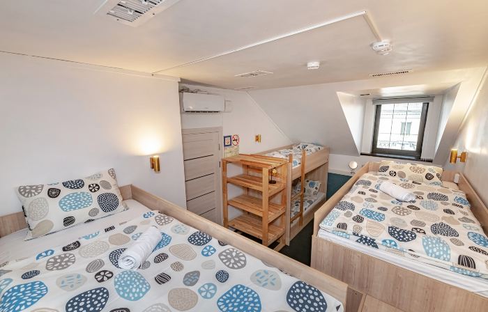 Oblaka Hostel