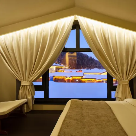 Xueshe·Guangnian Hotel (China Snow Village Scenic Area Branch)