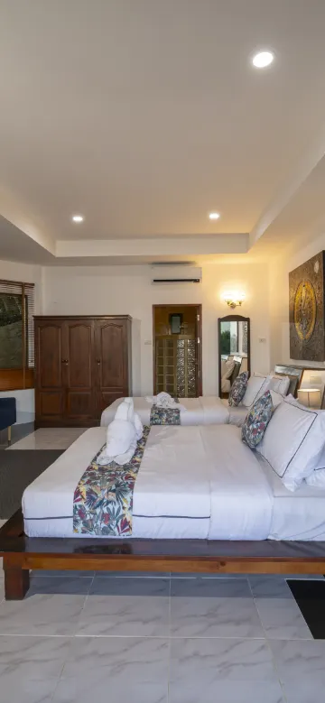 ห้องดีลักซ์วิลล่าอพาร์ทเมนต์ พักได้ 3 คน วิวทะเล พร้อมระเบียง