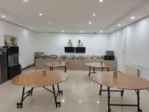 Home Inn Huayi Select Hotel (Nanpi Xinhui Commercial Building) Hotels in Nanpi