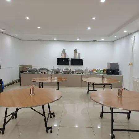 Home Inn Huayi Select Hotel (Nanpi Xinhui Commercial Building)