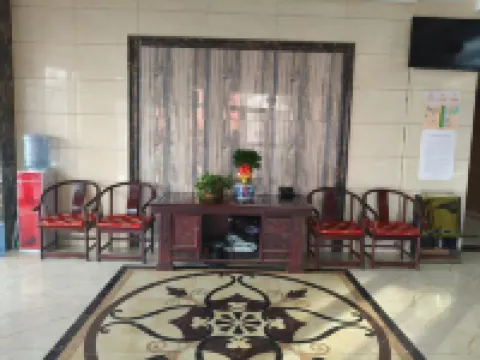 Xinlongtai Business Hotel (Cangzhou Qingfenglou)