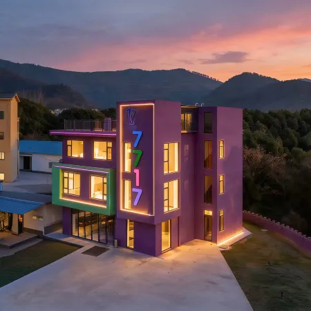 7717 Homestay