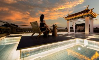 Dali Canglanju · Sunrise Smart Vacation Boutique Stay (Erhai Longkan Wharf)