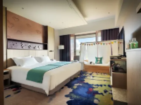 Fame Hall Garden Hotel