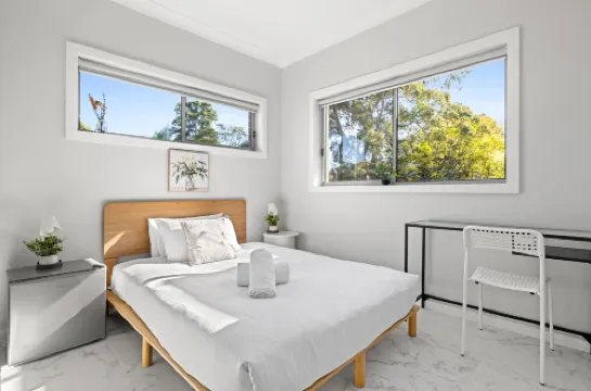 Comfortable Rooms Near Top Ryde City Shops & Transport