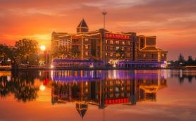 Vienna International Hotel (Aksu Airport Store)