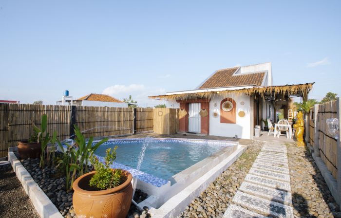 Villa New D'Bamboo by Plesirhatiyogja