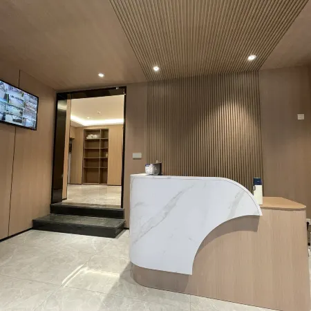 Air Cheng Hotel Apartment (Xianhu Road Subway Station) Отели рядом с достопримечательностью «Буддийский храм Хонгфа»
