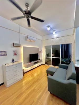 Kw Homestay Casa San Uno Apartment (Fully Aircond)